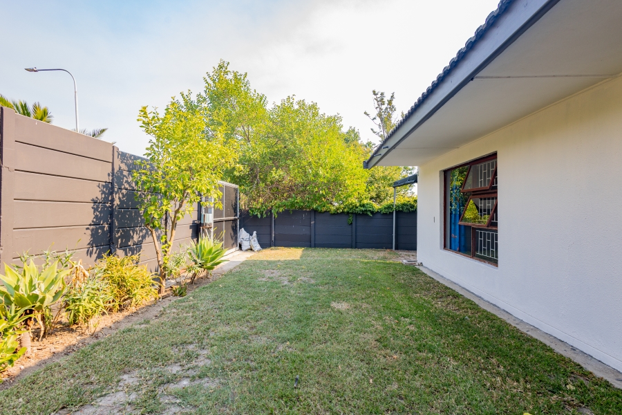 5 Bedroom Property for Sale in De Bron Western Cape